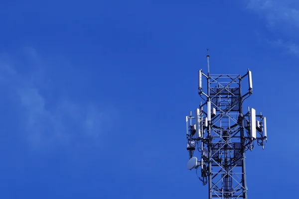 Mobile phone tower 2 — Stock Photo, Image