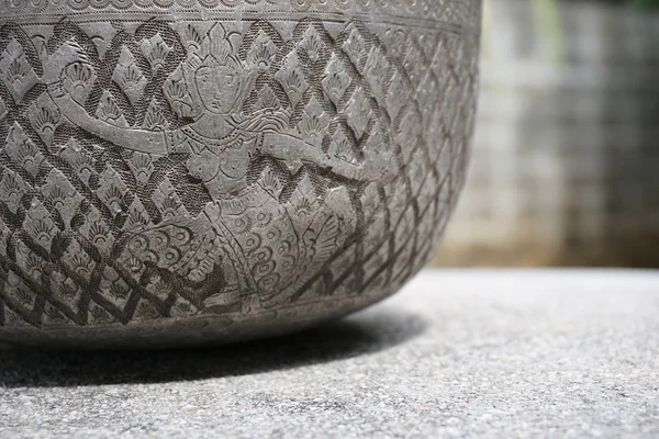 Old Silver bowl with Thai folk dancer sculpture 1 — Stock Photo, Image