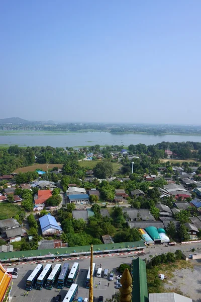 Река Квай с видом на город — стоковое фото