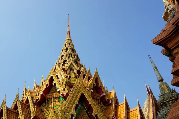 Toppen av Buddha-tempelet – stockfoto