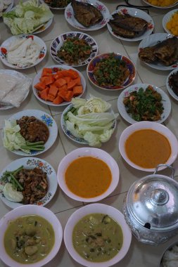 rahipler için yemek hazırlamak