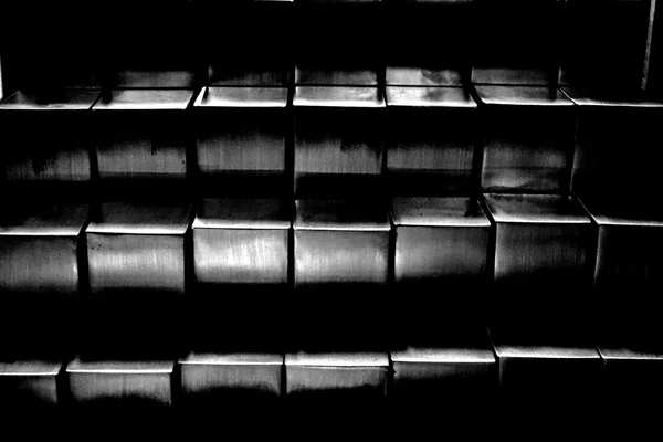 Bloque de metal blanco y negro — Foto de Stock
