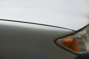 Arabadaki çatlama boya