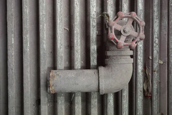 오래 된 물 밸브 — 스톡 사진