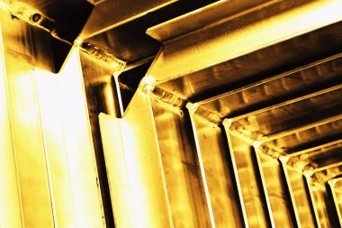 metal açı yığını