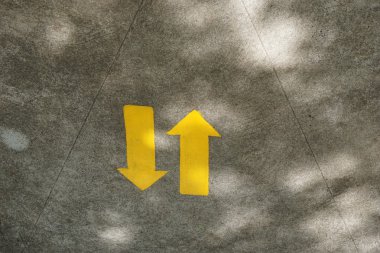 Ok gitgidmek ileri geri