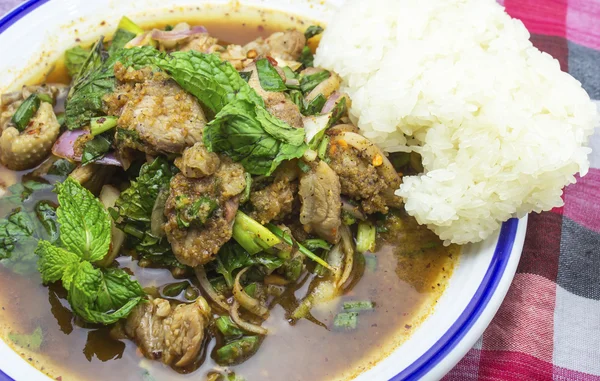 Thai cuisine spicy pork salad — Stock Photo, Image