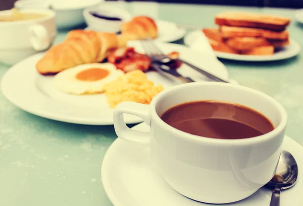 Frühstück und Kaffee. — Stockfoto