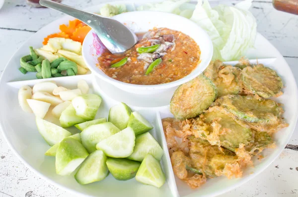 Thai food, Spicy Crab's Roe Sauce Served with Mixed Vegetable — Stock Photo, Image