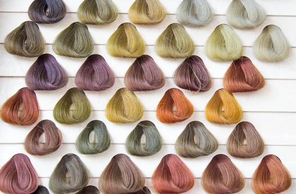 Palette échantillons de couleur de cheveux . — Photo