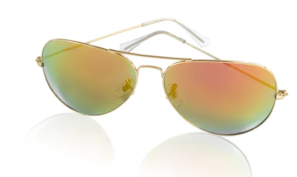 Elegante Sonnenbrille isoliert auf dem weißen — Stockfoto
