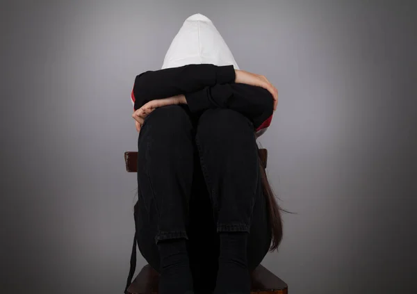 Mujer Triste Deprimida Sentada Rincón Oscuro Habitación — Foto de Stock