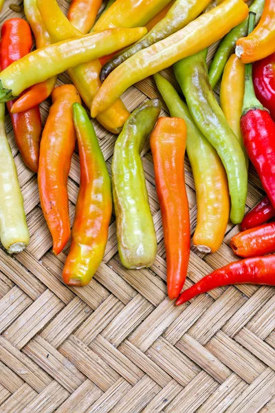 Pila de pimiento de cabra tailandés amarillo y rojo —  Fotos de Stock