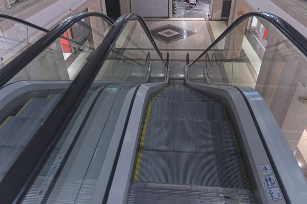 Empty escalator in a shopping center view from above — Stock Photo, Image