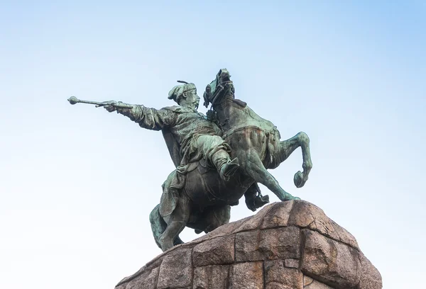 Monument voor bogdan khmelnitsky in kiev, Oekraïne — Stockfoto