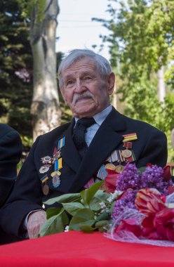 Makeevka, Ukrayna - 7 Mayıs 2014: İkinci Dünya Savaşı sırasında emektar