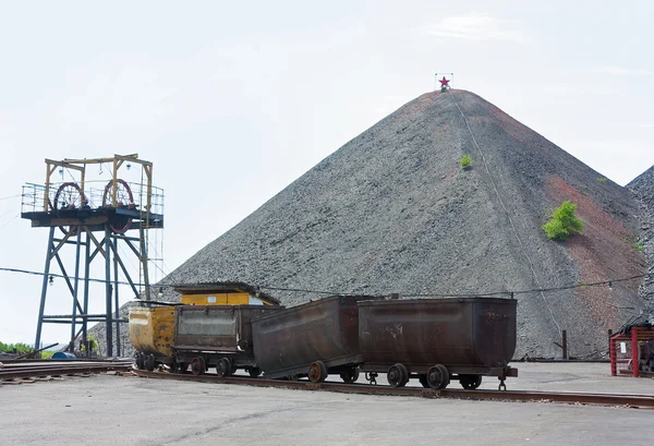 Benim yarda üzerinde arabası