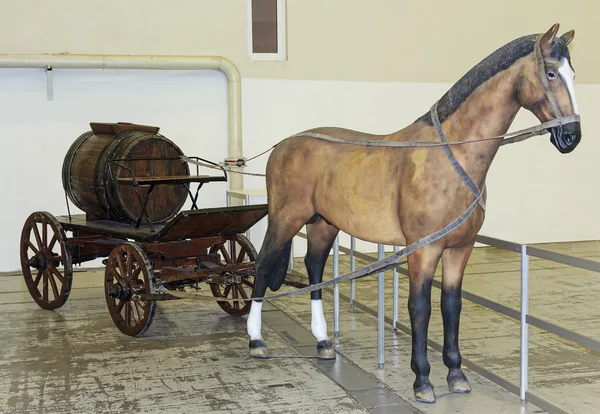 Cavalos modelo e carroça de fogo vintage — Fotografia de Stock