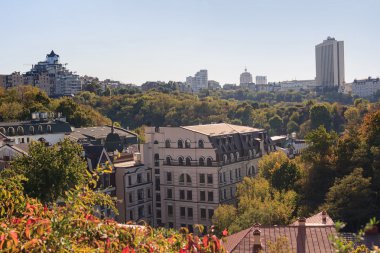 Kiev görünümünü batan güneşin ışınları tarafından yaktı. Ukrayna