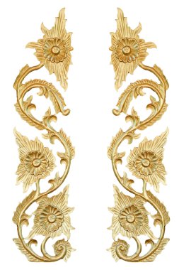 İzole beyaz üzerine oyma çiçek desenleri.