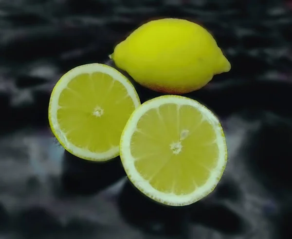 Limones Agrios Aislados Sobre Fondo Mármol —  Fotos de Stock