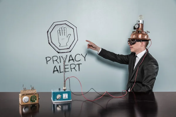 Concept Privacy Alert avec homme d'affaires vintage — Photo