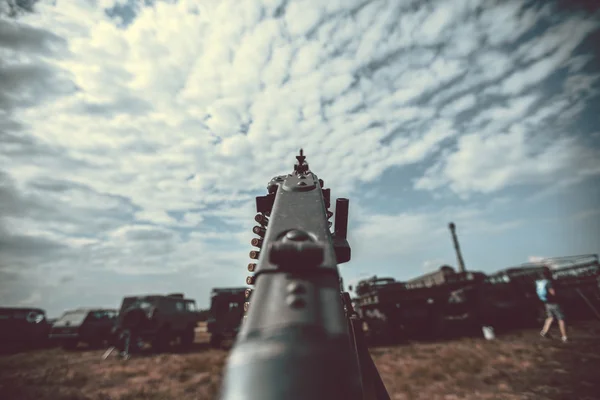 Eski vintage makineli tüfek — Stok fotoğraf