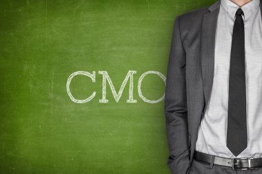 CMC yazı tahtası üzerinde
