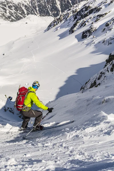 Ski mountaineering during downhill skiing. — Stock Photo, Image