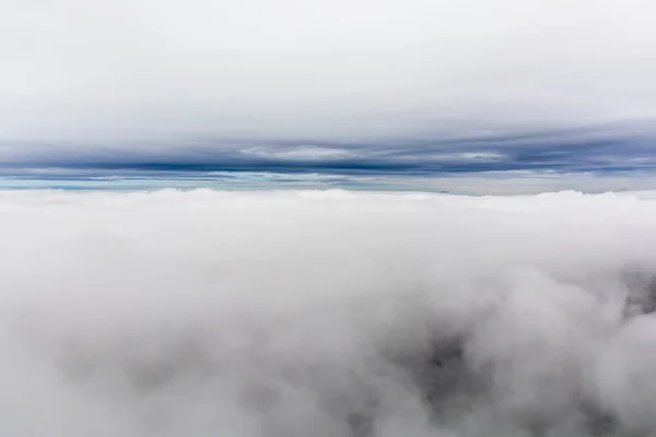 Wolken am Horizont — Stockfoto