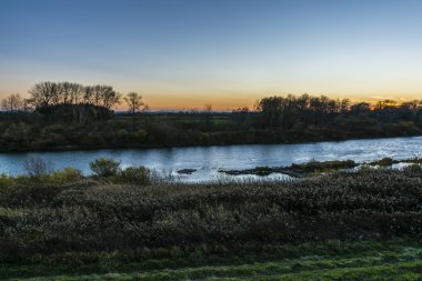 Gün batımında ova manzara