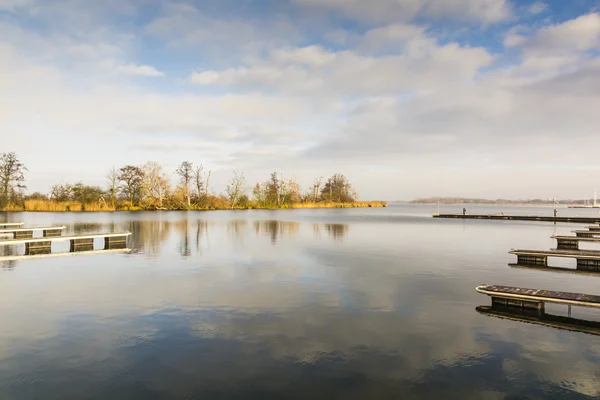 Krajina jezero Dabie — Stock fotografie