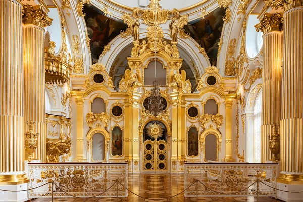 The Grand Church of the Winter Palace (State Hermitage) in St. Petersburg — Stock Photo, Image