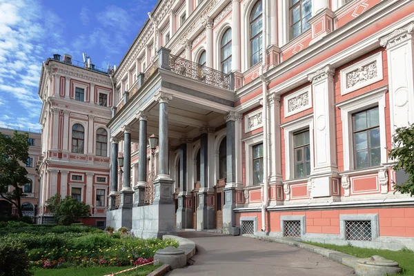 Nicholas Palace in St. Petersburg — Stock Photo, Image