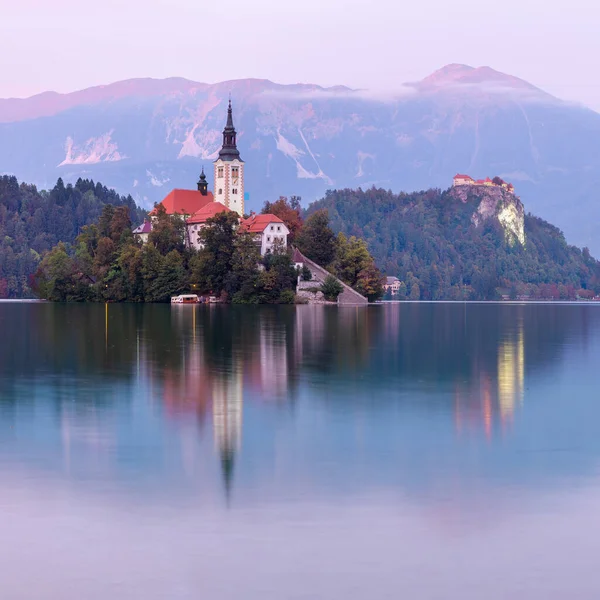 Sonnenaufgang Über Dem Bleder See Insel Mit Wallfahrtskirche Slowenien — Stockfoto