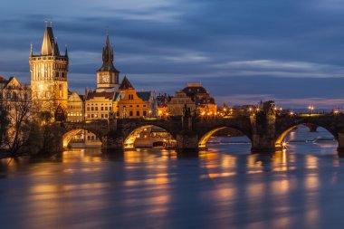 Prag 'daki Charles Köprüsü