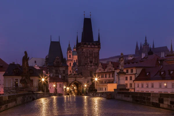 Charles Bridge in the early morning, Prague — Stock Photo, Image
