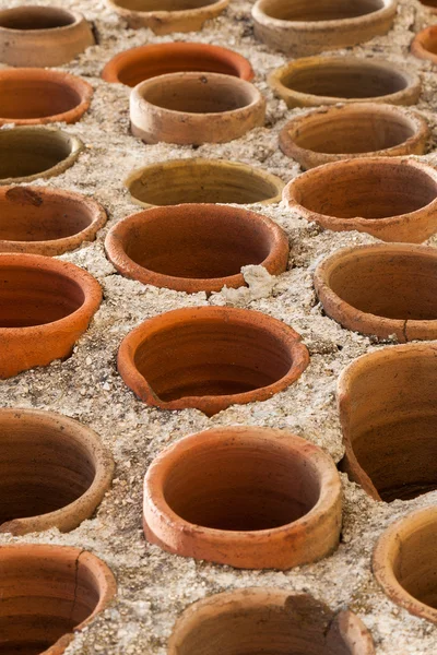 Fondo - piezas de cerámica redonda en la pared — Foto de Stock