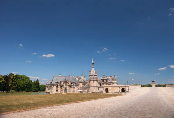 Blick auf die Burg von chantilly — Stockfoto