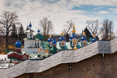 Altın Kubbe Pskovo Pechersky Manastırı