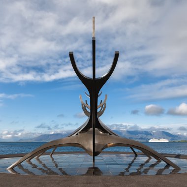 Güneş Voyager anıt Reykjavik, İçel Merkez deniz