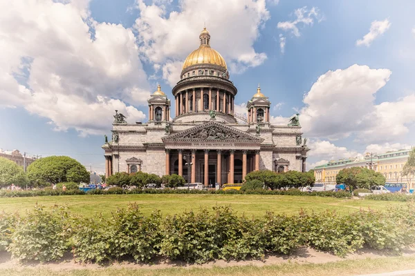 Sankt Isakskatedralen, st. petersburg — Stockfoto