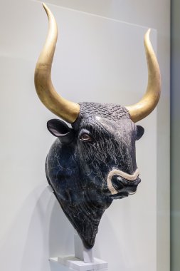 Şeklinde Kandiye arkeolojik bir boğa Minos rhyton 