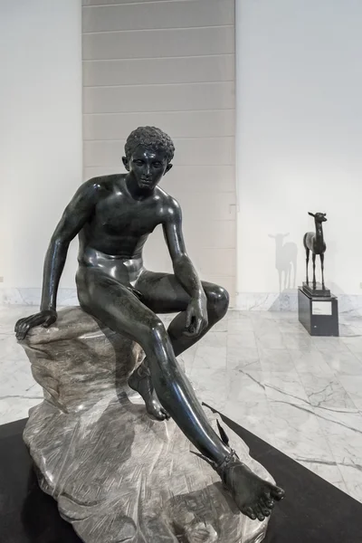 Estátua de Bronze no Museu Arqueológico Nacional de Nápoles — Fotografia de Stock