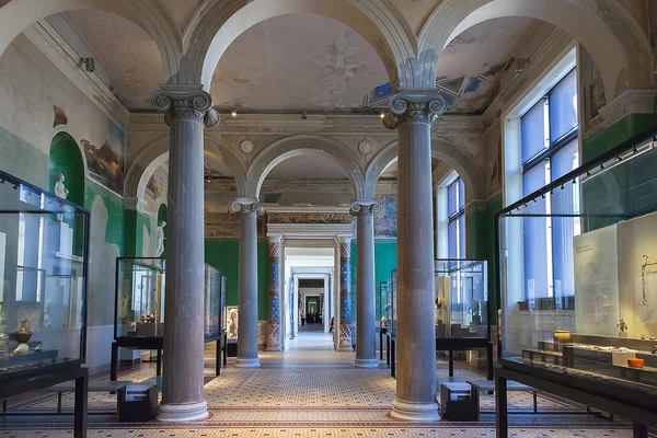 Внутренний зал в музее Neues в Берлине — стоковое фото