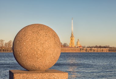 Vasilyevsky Adası, Peter ve Paul Fortress tükürük topu 