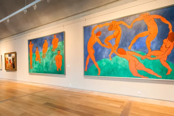 Salón con pinturas impresionistas Henri Matisse en el Museo de — Foto de Stock