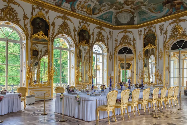 ภายในของ Hermitage Pavilion ในสวนแคทเธอรีนของ Tsarskoy — ภาพถ่ายสต็อก