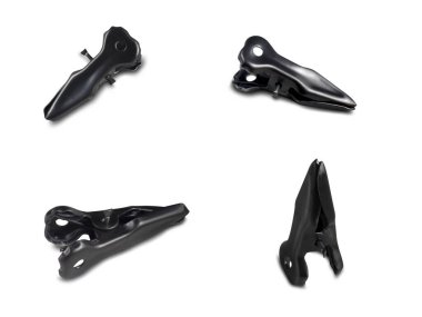 Beyaz bir zemin üzerinde paslanmaz çelik mandal, kırpma yolu ile