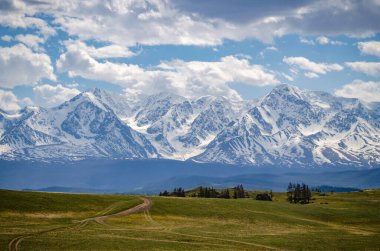 Kuzey Chuya sırtı manzarası